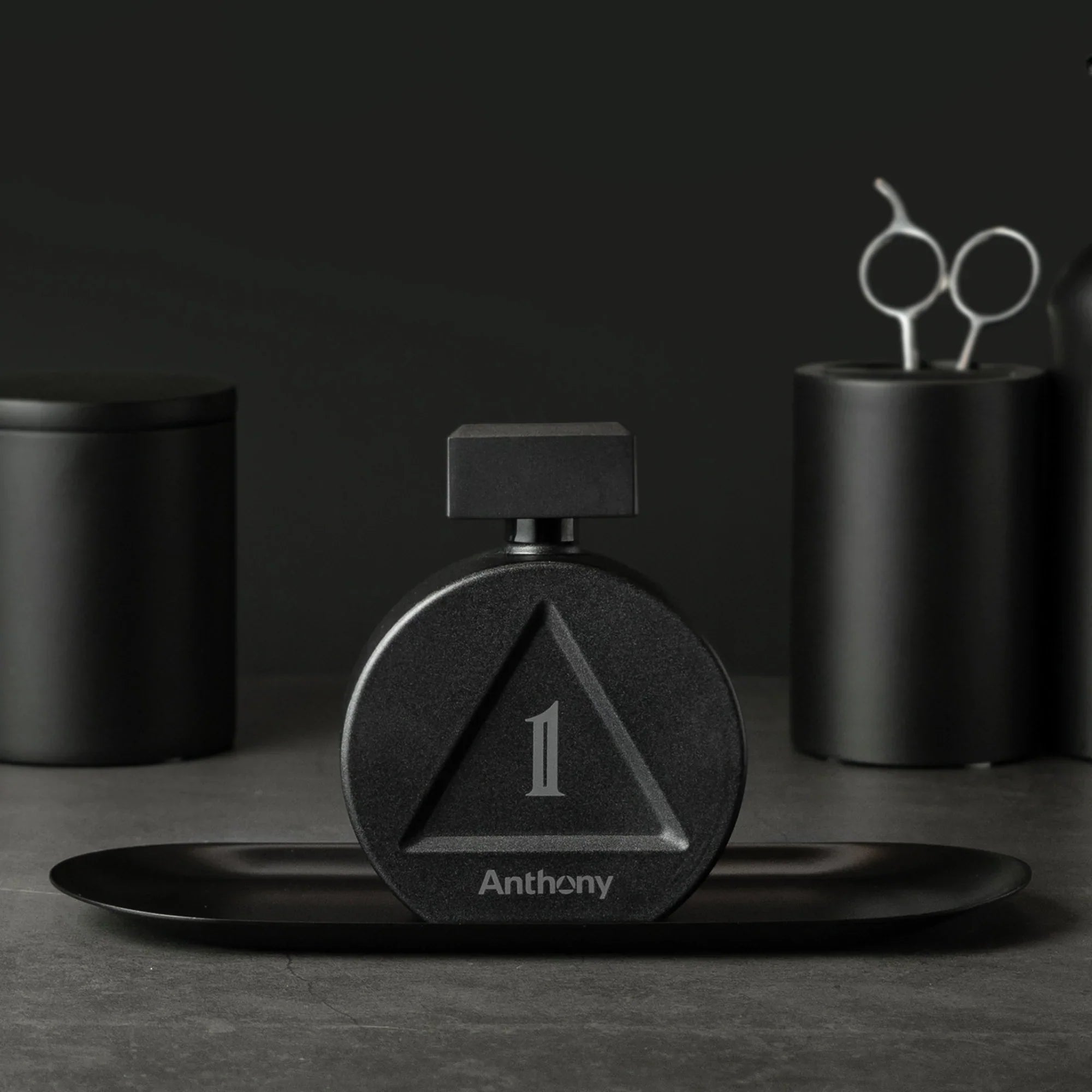 
                  
                    Eau de Parfum Anthony 1
                  
                